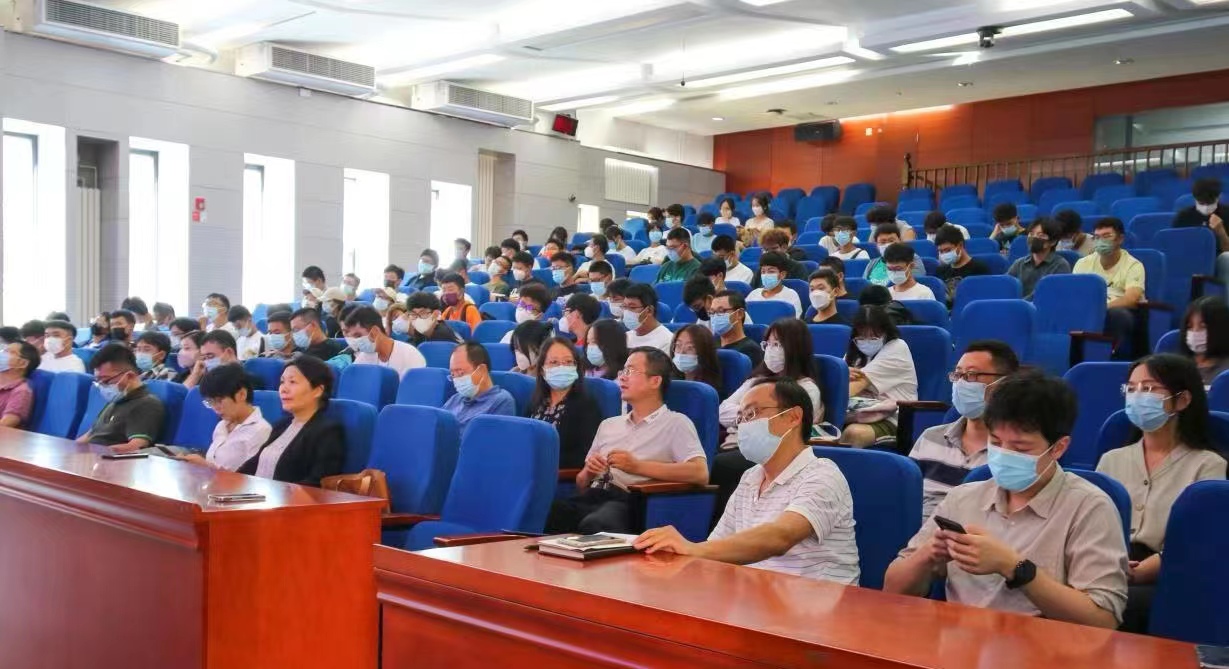 8bbdd9932bac4fc68a6539a87bc65e20.jpg 合影.jpg